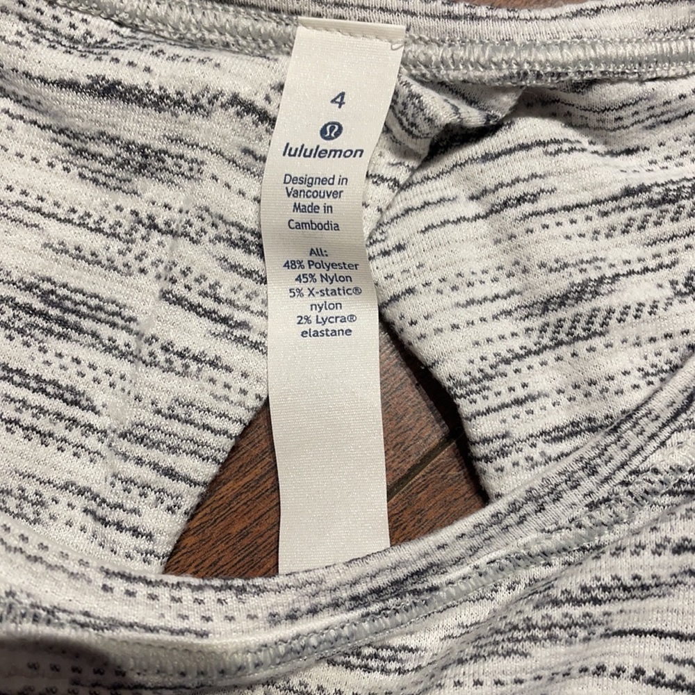 Lululemon Get Set Long Sleeve - Picture 4 of 5